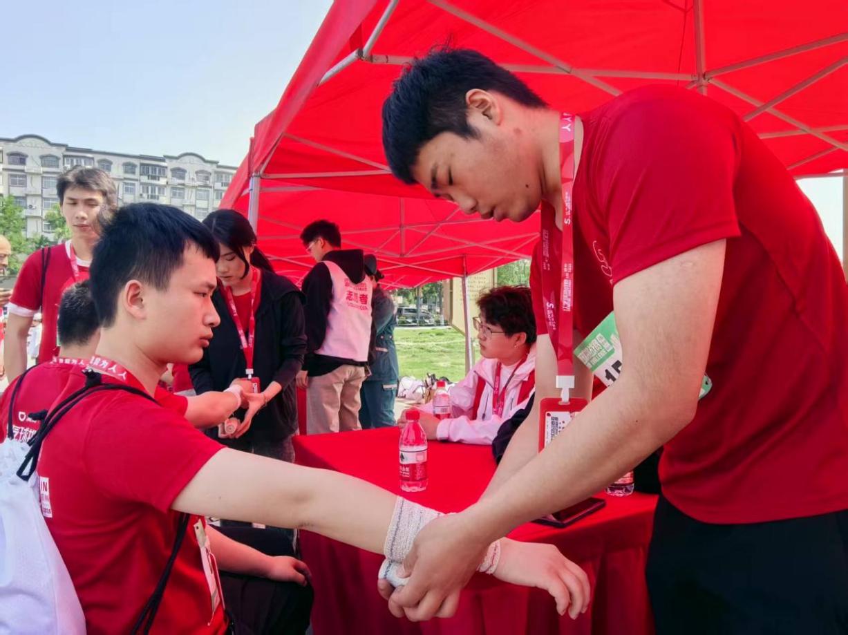 ab463fb7c5d33b73d194727da13eef4