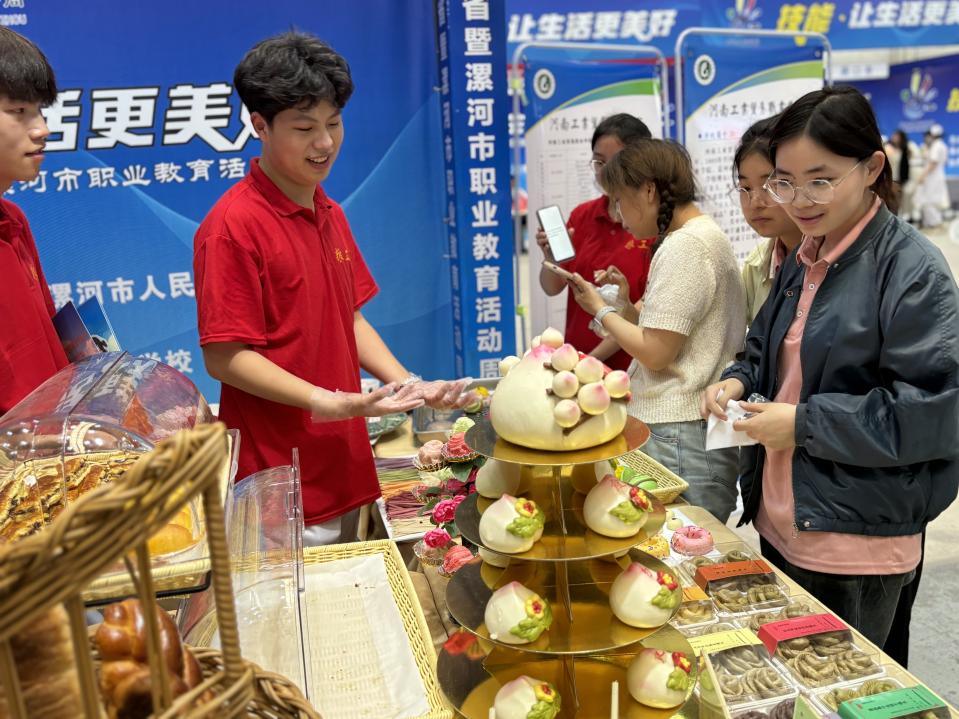 ea25ab958ad037dd4dd8e2d1b19f76e