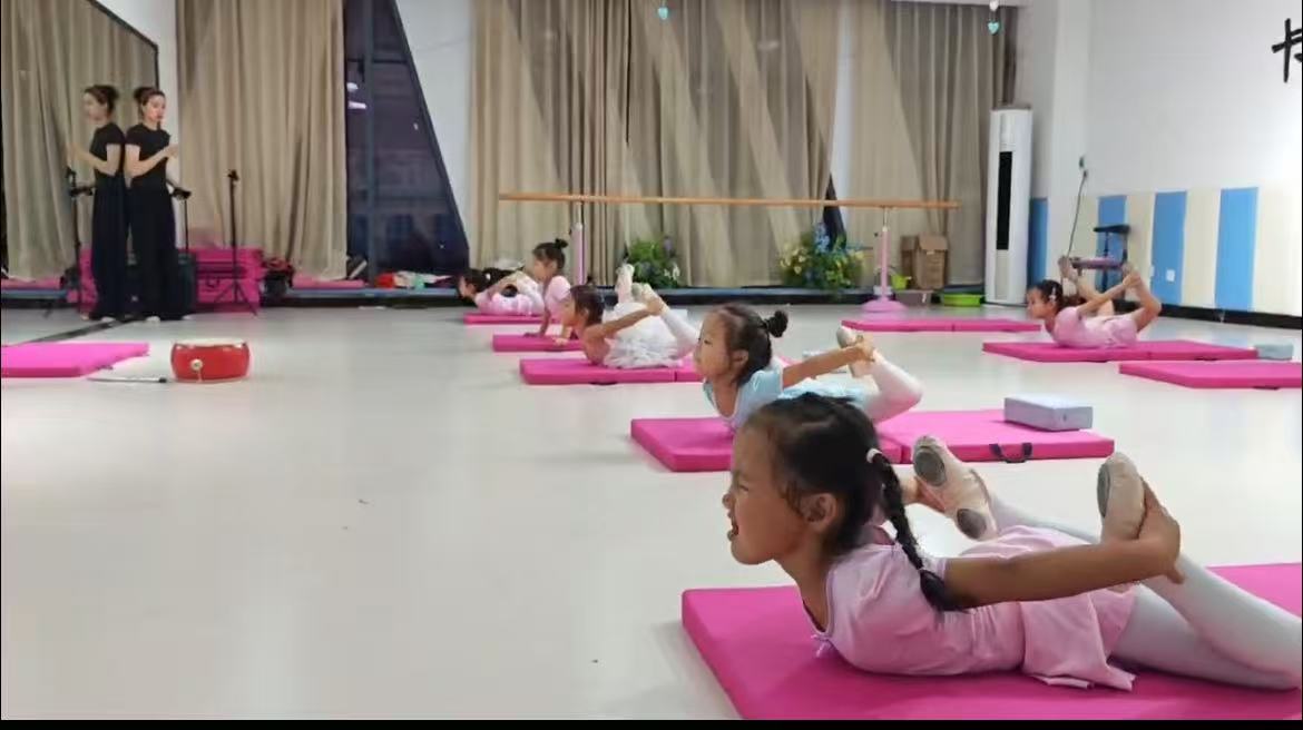 7edec0d6887338d5db9c84149e40104