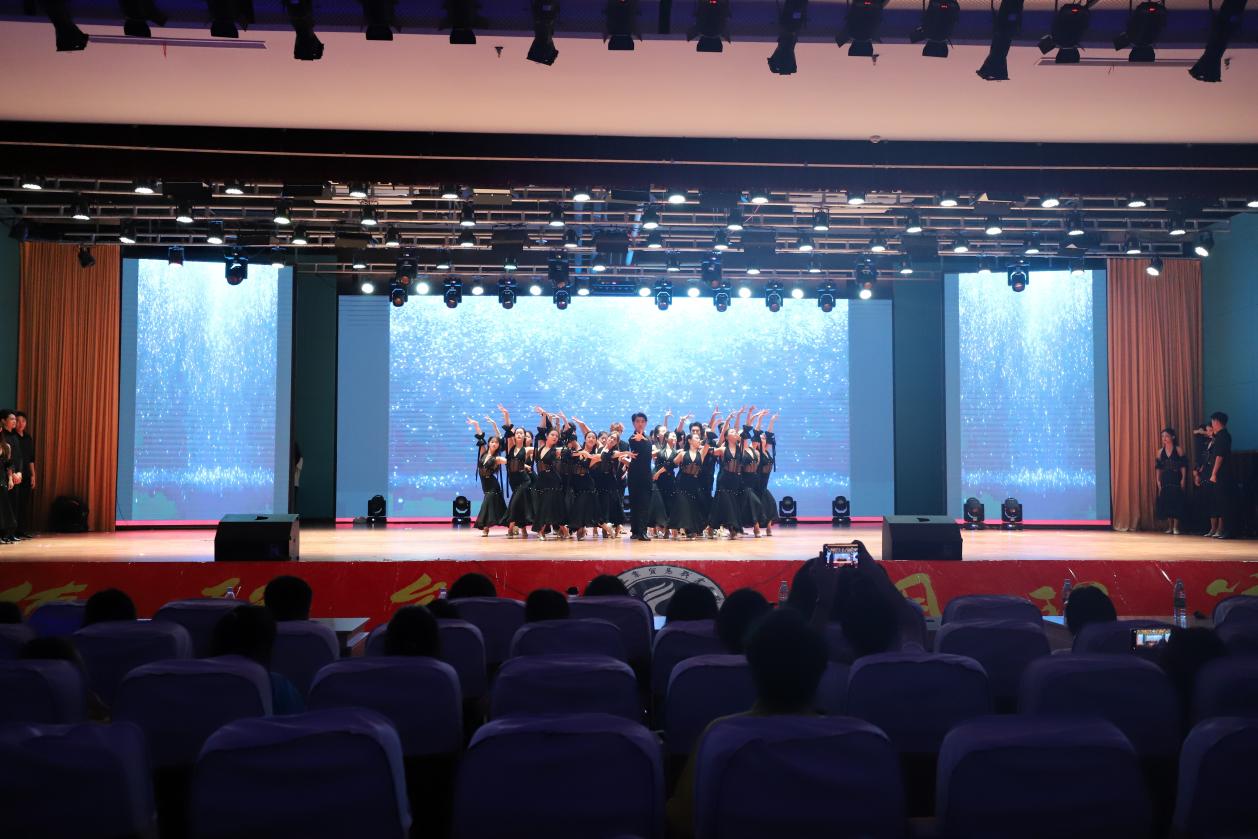 c2635fcce93c8b76a5d27b5ccae4ff1