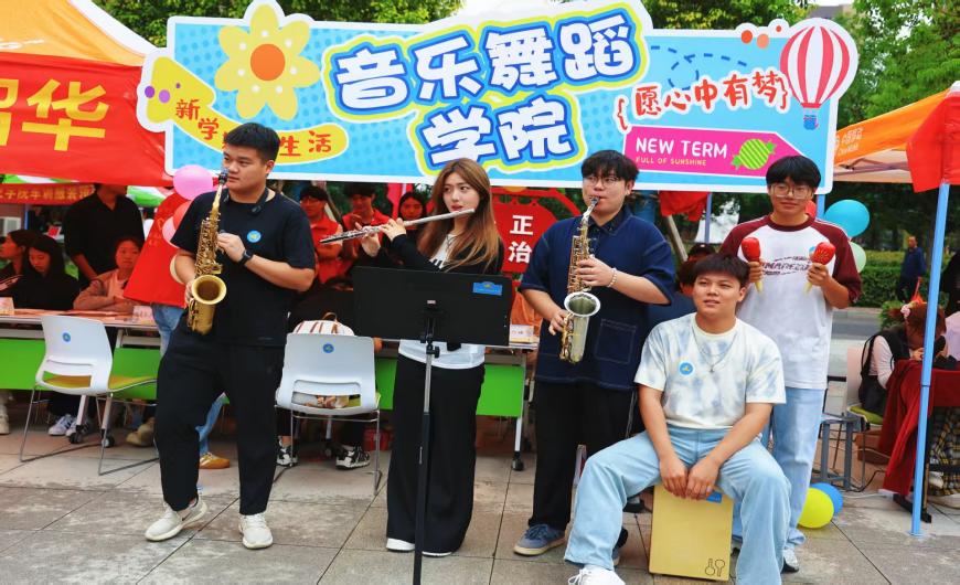 9530a0d1c235b7a1ea13d588df7d12d2