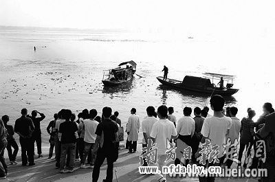 荆州长江大学10.24英勇献身救人事件 - lcb.19890305 - 梁传兵