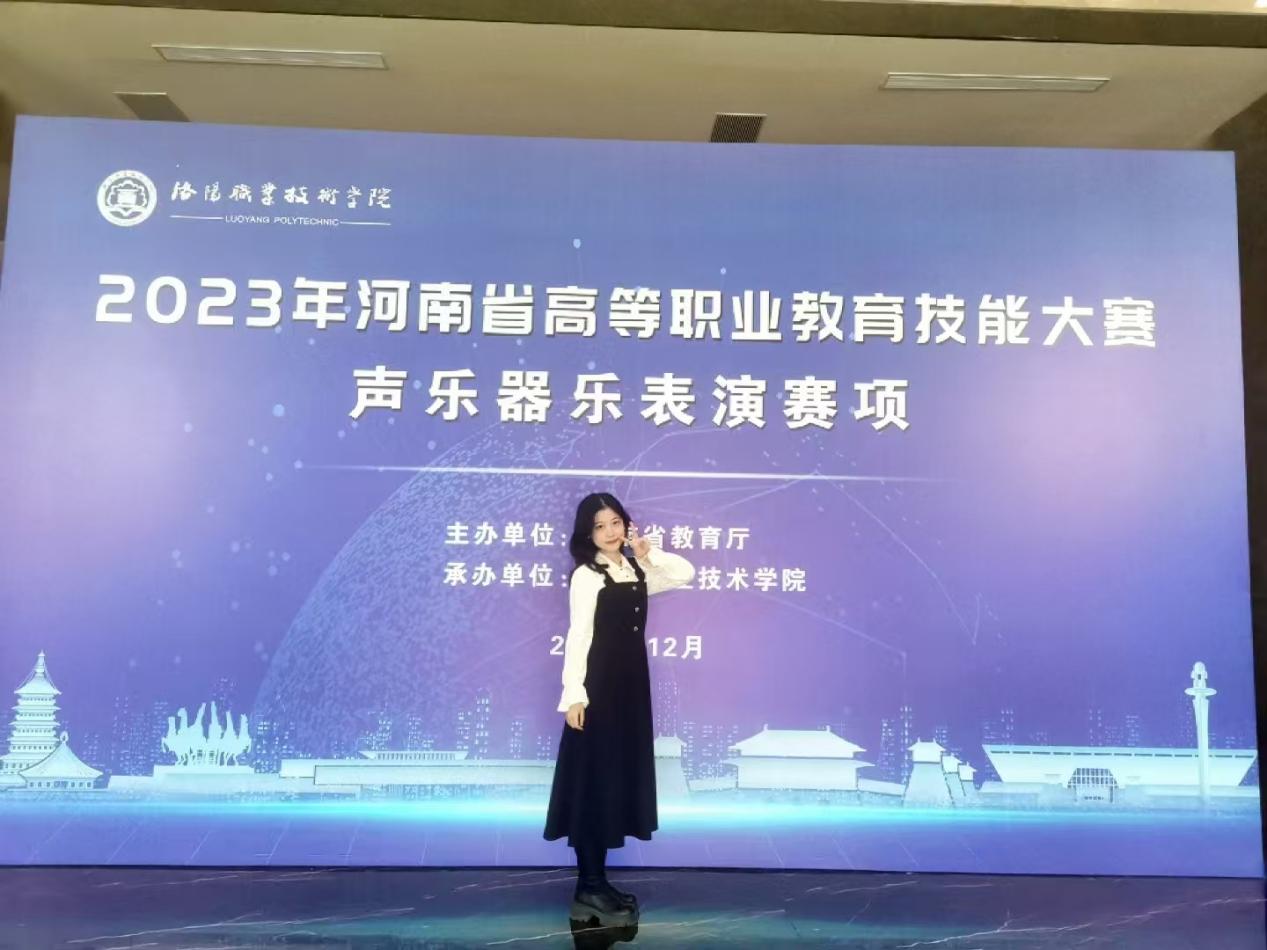 e61db812b9e24394729af3ec27a633e